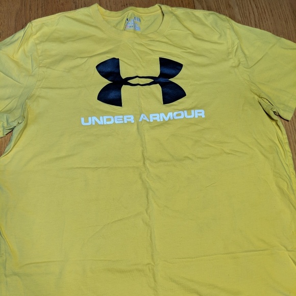 Under Armour Other - Under Armour t-shirt